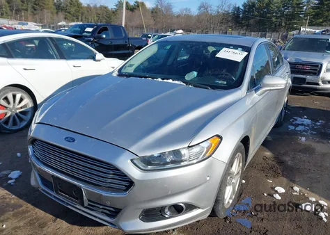 2014 Ford Fusion Titanium z USA, uszkodzony, nr VIN 3FA6P0D98ER310389
